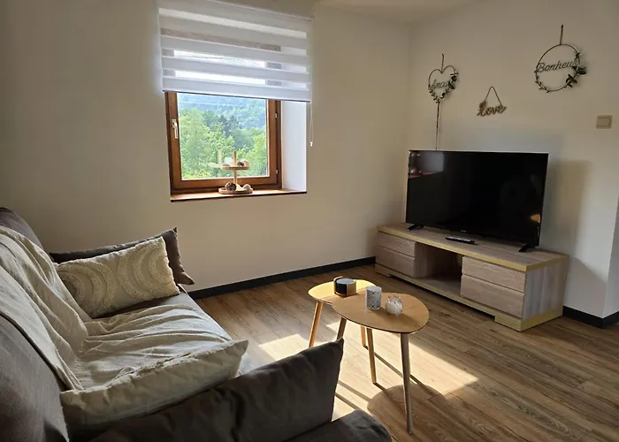 My Little House ستافيلوت